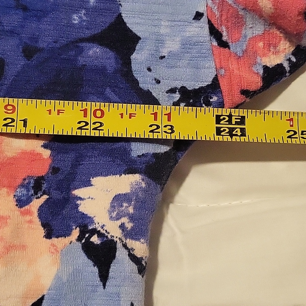 T by Talbots long sleeved top - EUC - size XL - peach, blue, black, & light blue - Picture 9 of 10